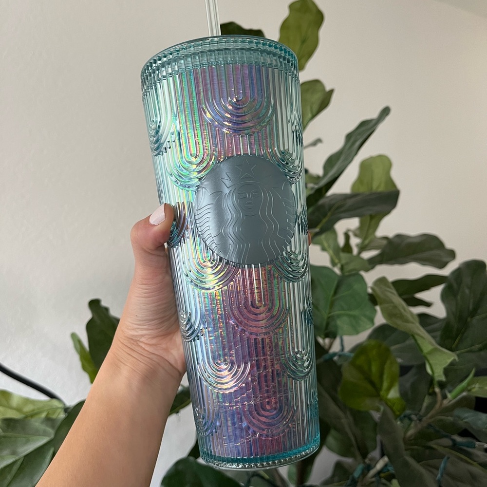2022 Starbucks Iridescent Mermaid Venti Cup Tumbler - Picture 3 of 4